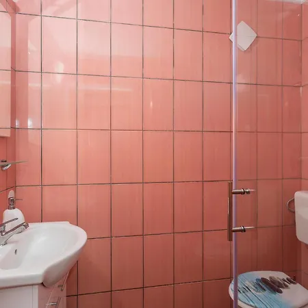 Stunning In Sveti Vid Dobrinjski Ferienhaus Gostinjac