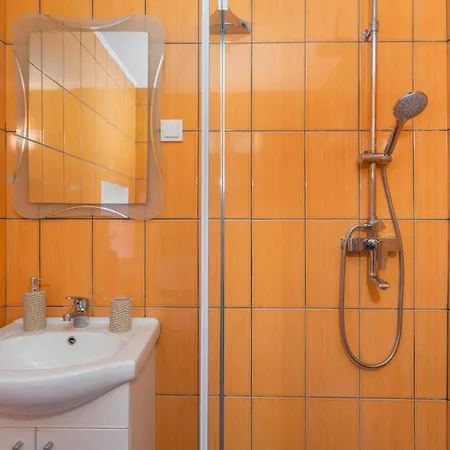Holiday home Cozy In Sveti Vid Dobrinjski *