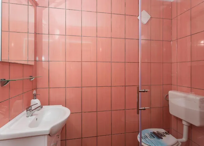 Stunning In Sveti Vid Dobrinjski Vikendica Gostinjac